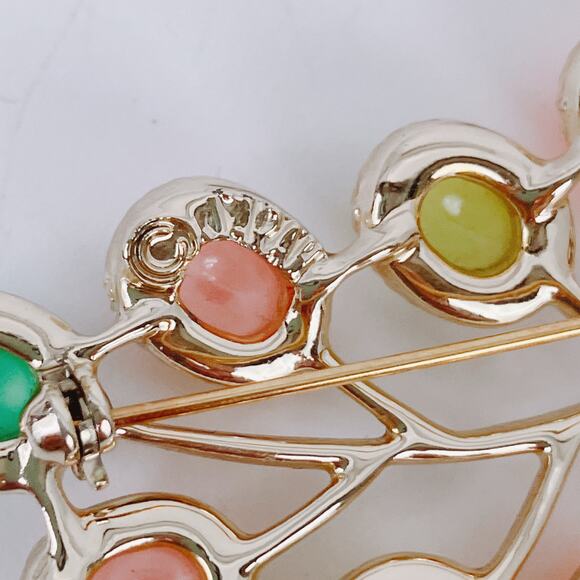 VTG Signed Sarah Coventry Leaf Brooch Pastel Cabochon 1960s Colorful Whimsical - Picture 11 of 11